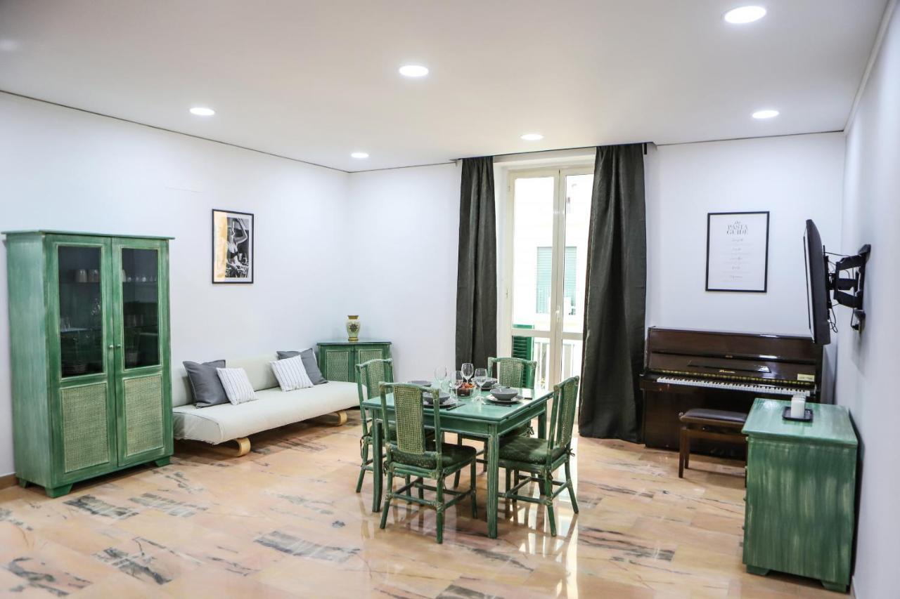 Modern Apartment At Piazza Del Gesu' By Wonderful Italy Napoli Dış mekan fotoğraf