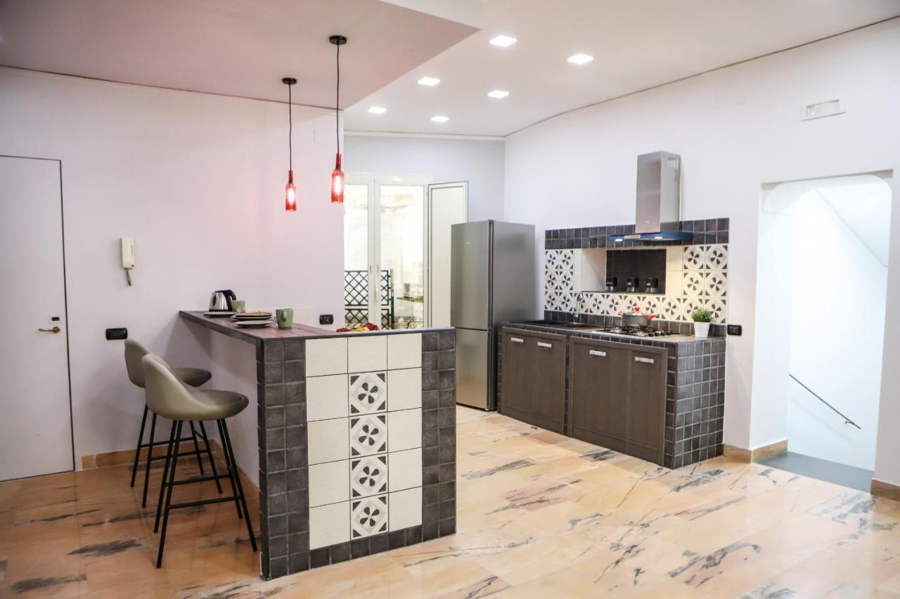 Modern Apartment At Piazza Del Gesu' By Wonderful Italy Napoli Dış mekan fotoğraf