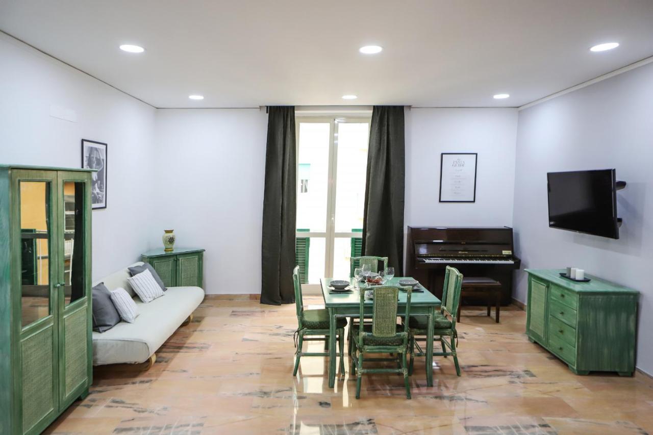 Modern Apartment At Piazza Del Gesu' By Wonderful Italy Napoli Dış mekan fotoğraf