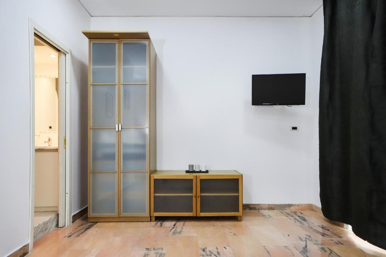 Modern Apartment At Piazza Del Gesu' By Wonderful Italy Napoli Dış mekan fotoğraf