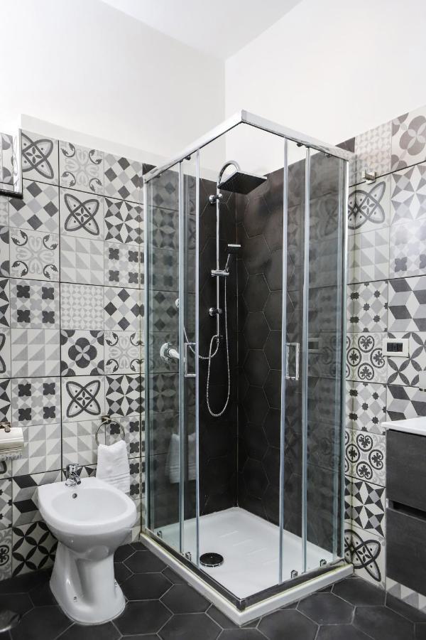 Modern Apartment At Piazza Del Gesu' By Wonderful Italy Napoli Dış mekan fotoğraf